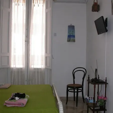 בית אירוח A Due Passi Dal Centro