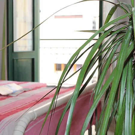 A Due Passi Dal Centro בית אירוח