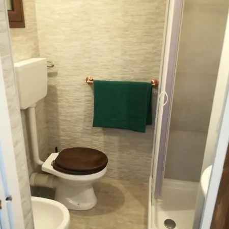 A Due Passi Dal Centro בית אירוח