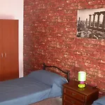 A Due Passi Dal Centro Quarto em Acomodações Particulares Trapani