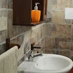 A Due Passi Dal Centro *