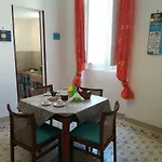 A Due Passi Dal Centro *