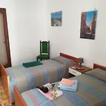 A Due Passi Dal Centro *
