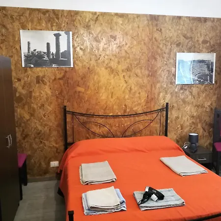 Séjour chez l'habitant A Due Passi Dal Centro *
